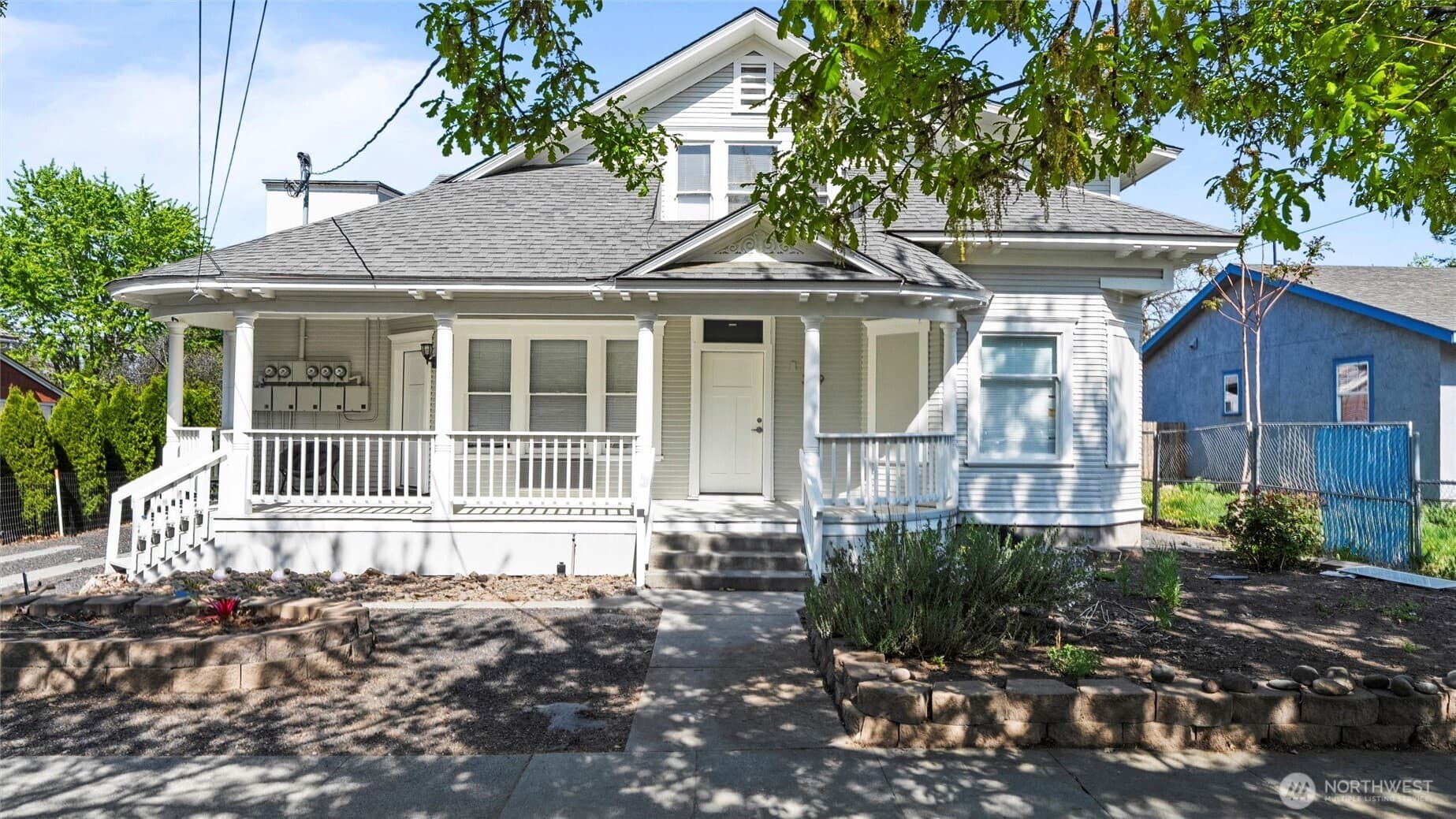 309 Sumach Street