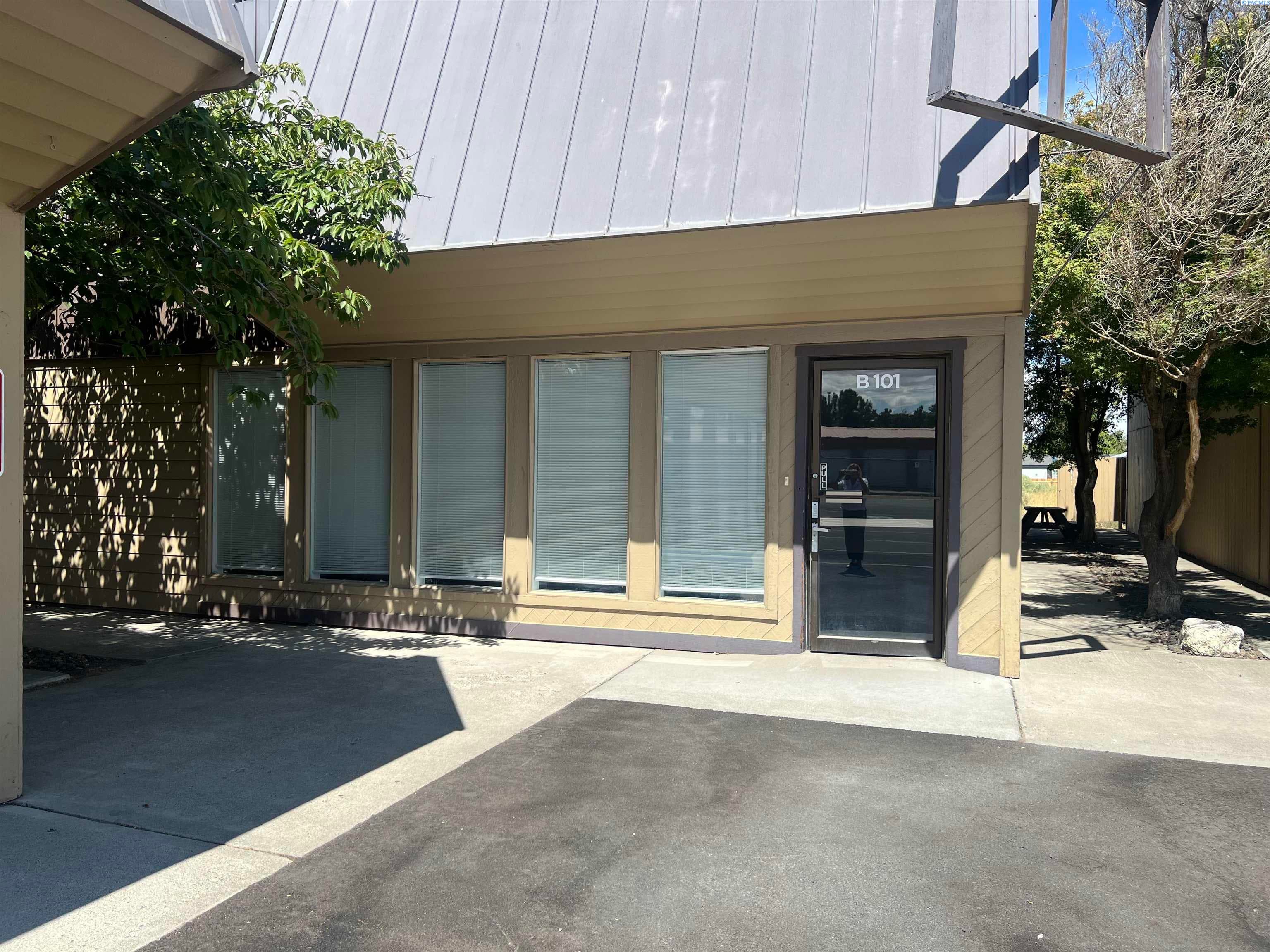 8508 Gage Blvd — photo 1 of 8