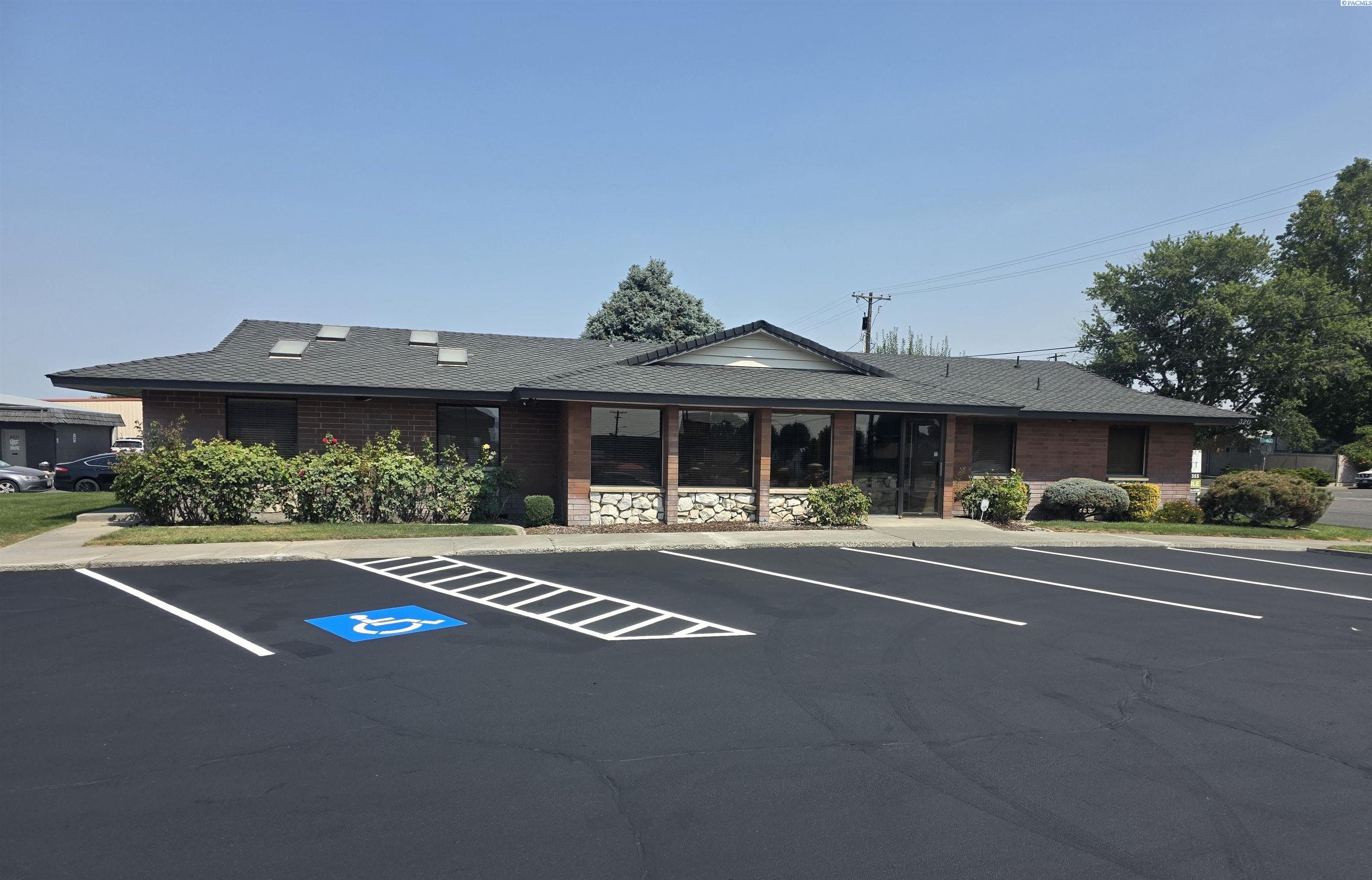 320 20th Ave.