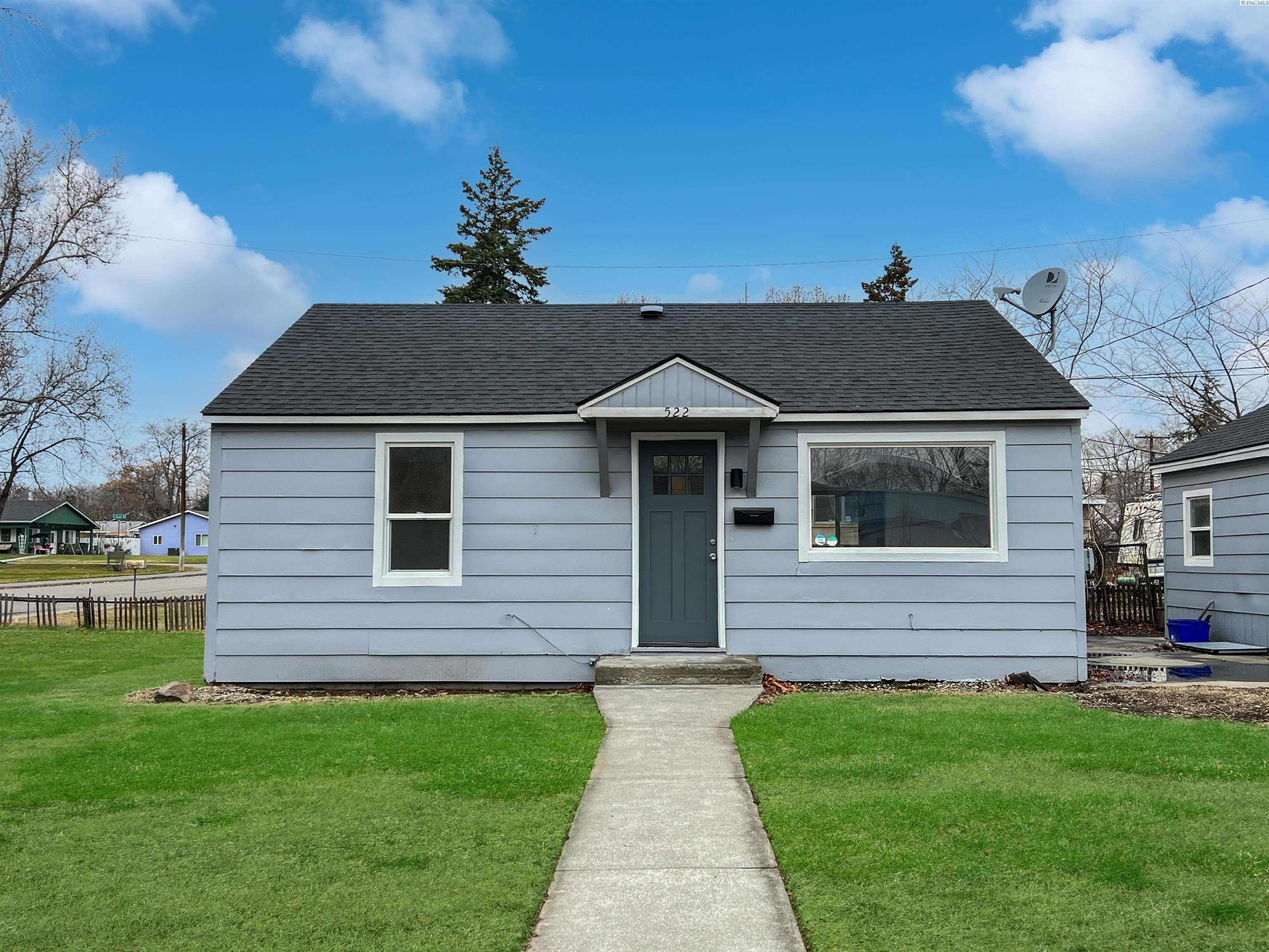 522 Date St